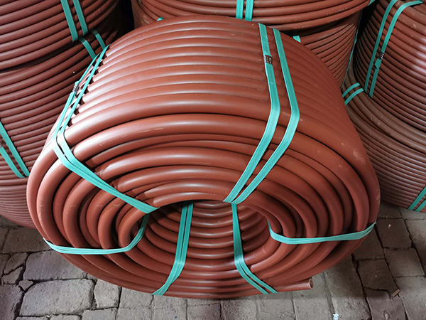 乃东乃东穿线管厂家告知大家管材选择哪种的好